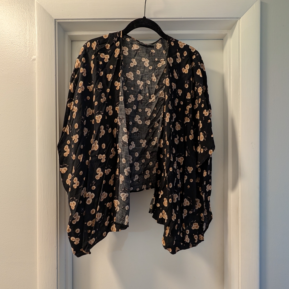 Brandy Melville Black Floral Kimono